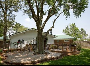 12933 Shellhammer Rd, Winnie, TX 77665