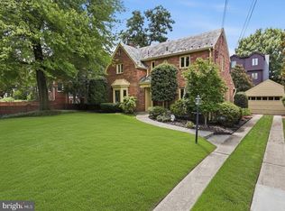 2620 Fort Scott Dr, Arlington, VA 22202
