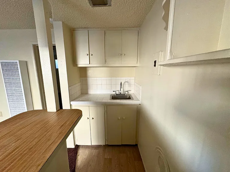 2939 S Orange Dr #2 — Photo 7