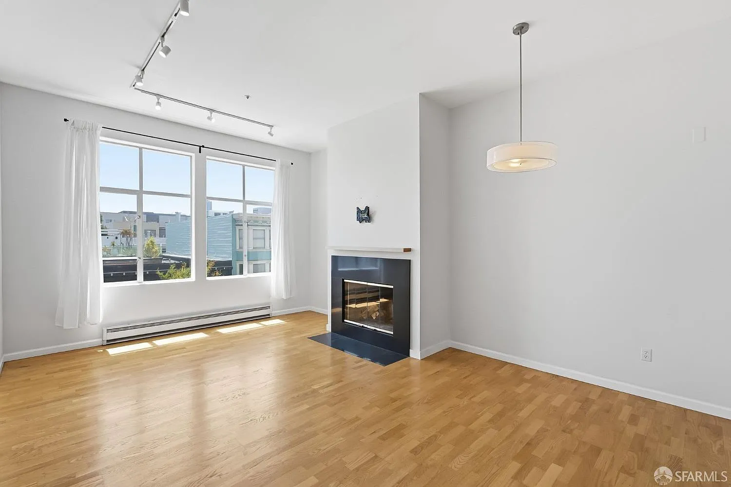 165 Russ St - Photo 9