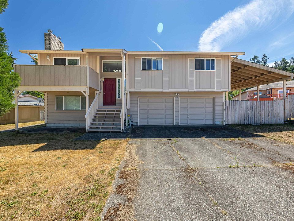 1st image of 210 Dogwood Pl