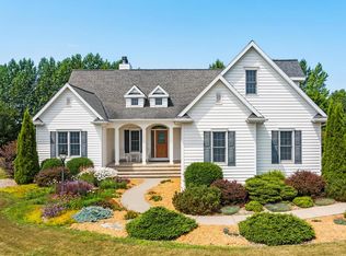 4951 N Country View Rd, Sturgeon Bay, WI 54235