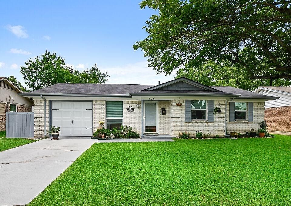 1st image of 625 Carpenter Dr