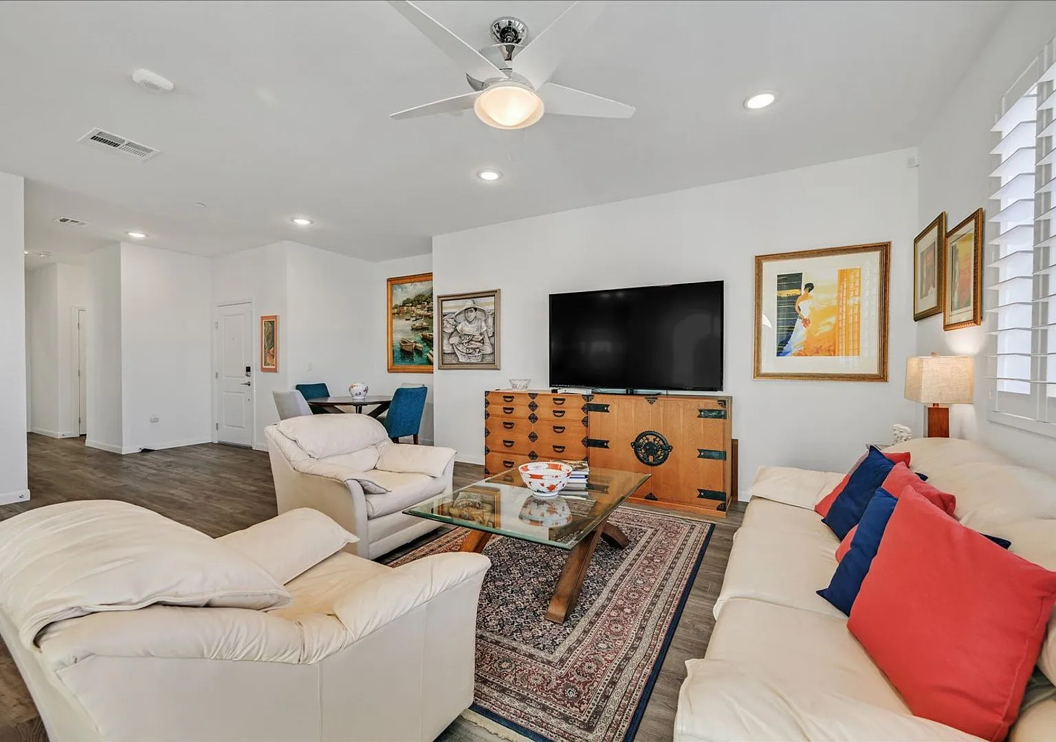 Fully Furnished Rental — Photo 3