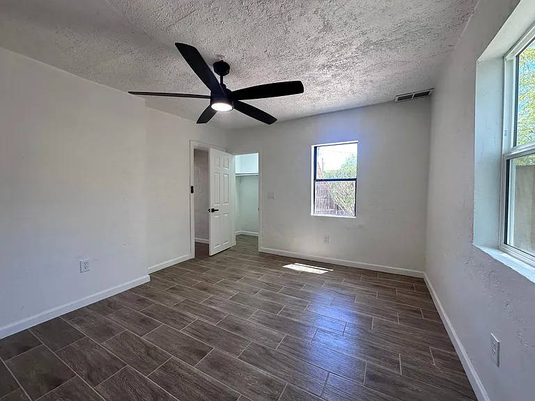 2614 N Balboa Ave #2 — Photo 7