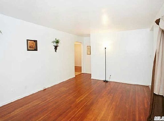 4th image of 22004 73rd Ave