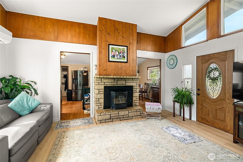 3rd image of 1814 S Forrest Street