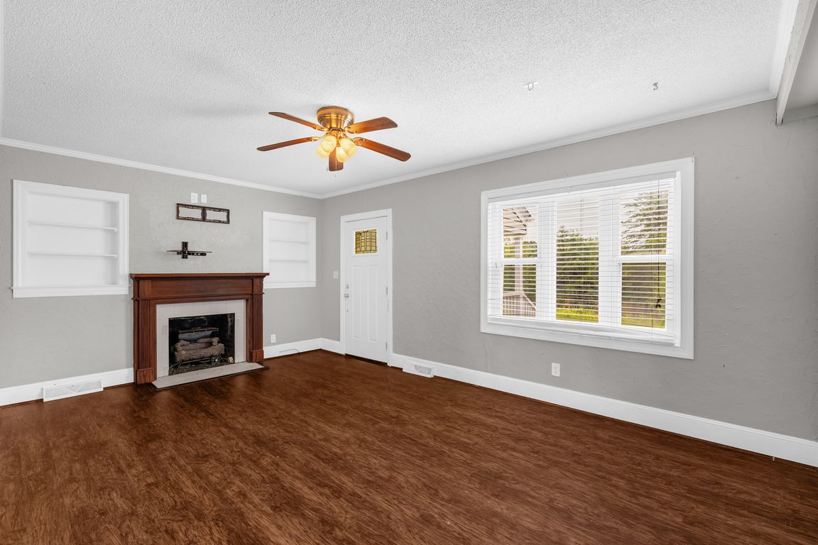 133 Eden Church Rd-7
