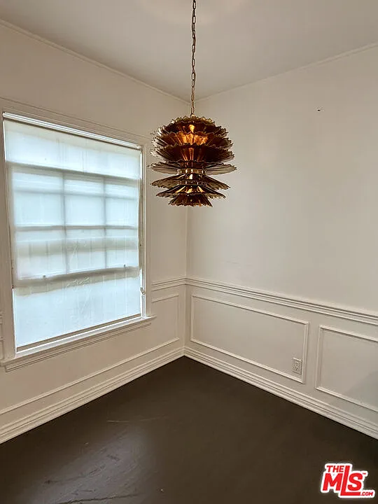 1 bed, 1.0 bath, 700 sqft, $2,354 — Photo 4