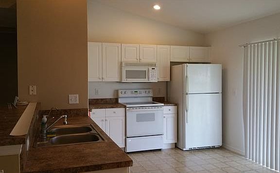 4th image of 480 NE 3rd Ct