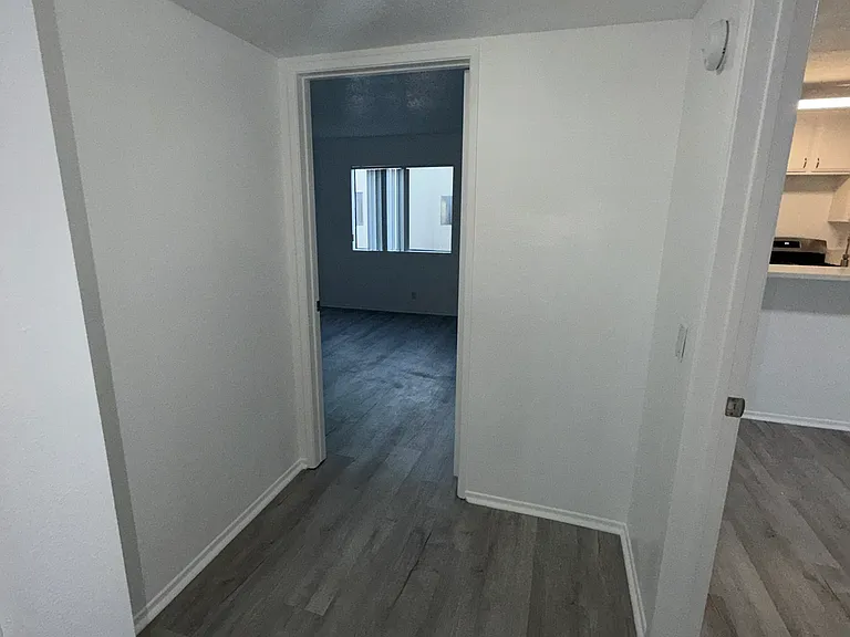 4434 Fulton Ave #205 — Photo 8