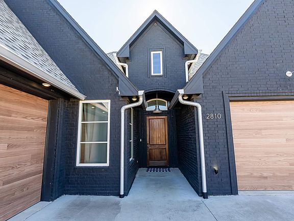 3rd image of 2810 Barton Creek Cir