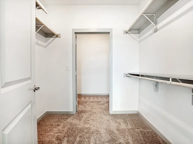 Jefferson Arbor Townhomes — Photo 14