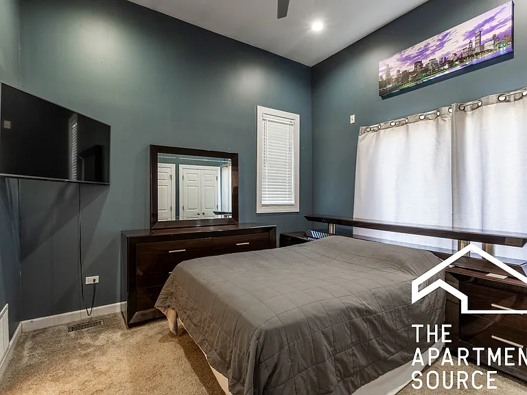 3739 N Sheffield Ave #3 — Photo 12