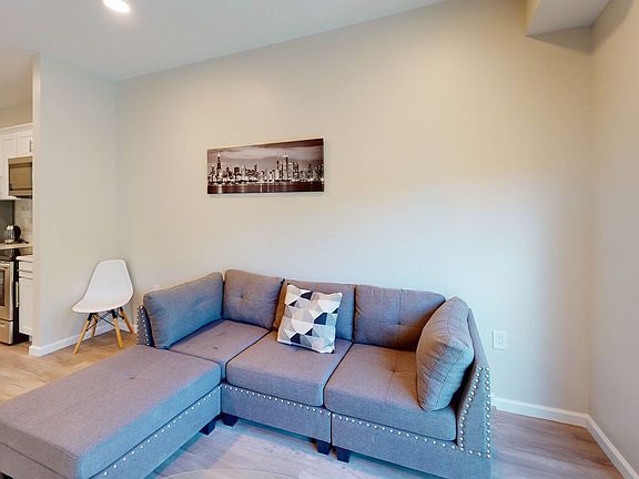 5th image of 94 Olive St #1099