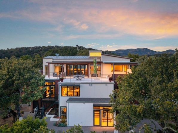 17355 Norrbom Road - 3bd/7ba, 8,318 sqft - in Sonoma, CA
