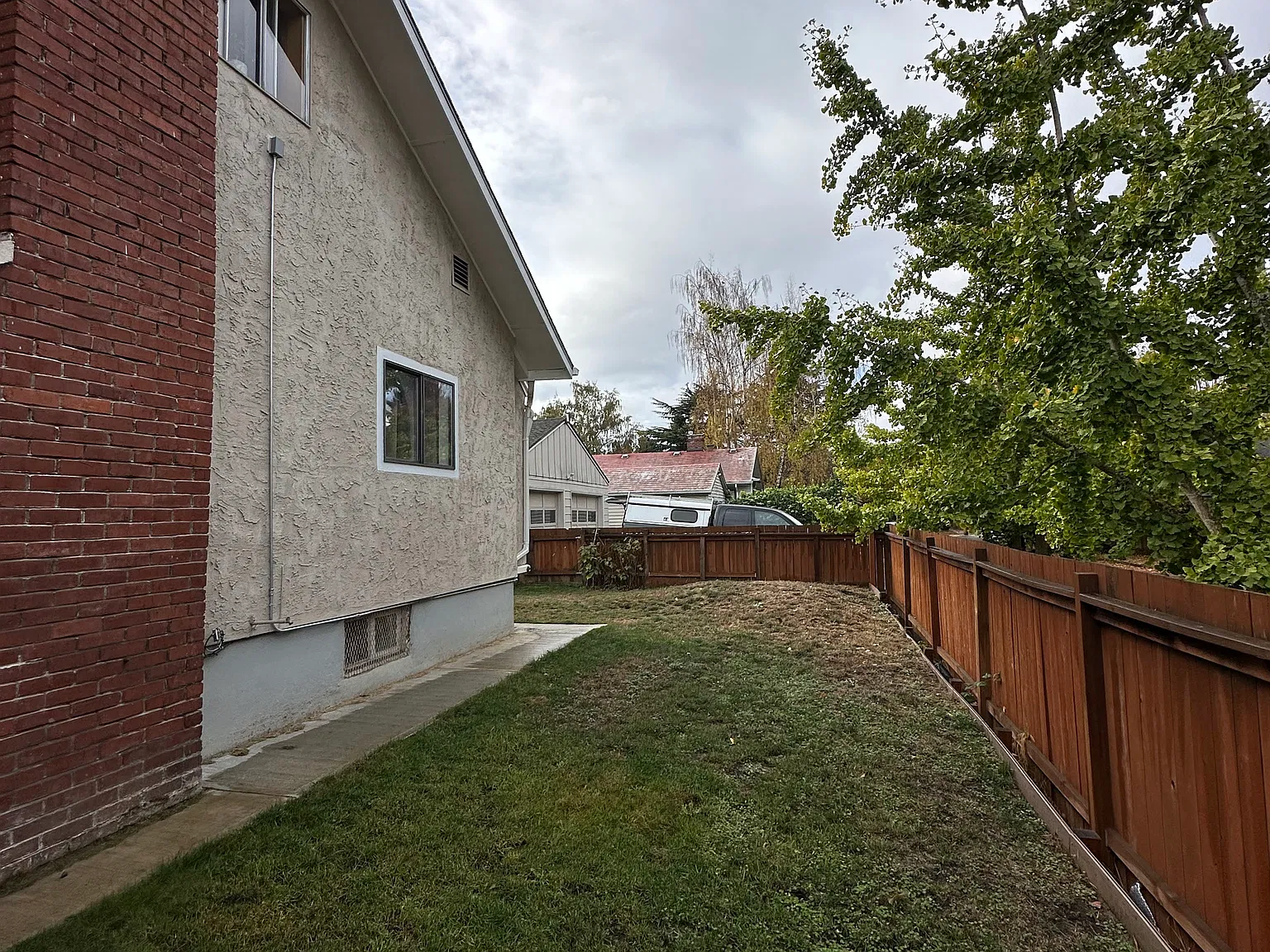 2 bed, 1970 sqft, $2,875 — Photo 4
