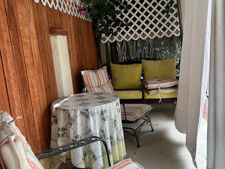 outside space for reading or relaxing