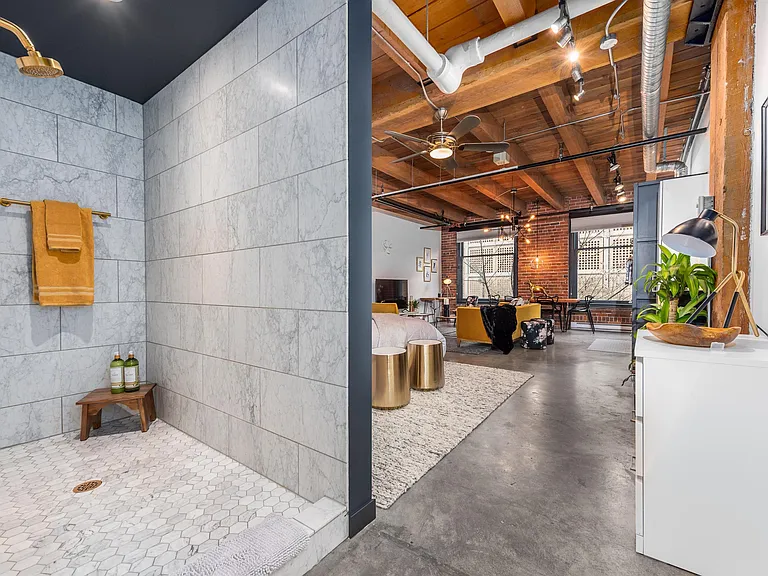 55 Cordova St E #209 — Photo 21