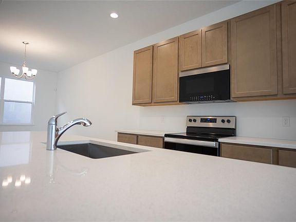 4th image of 14035 Lochend Way