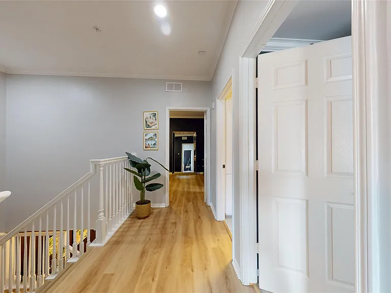 17 Waugh Dr #201 — Photo 42
