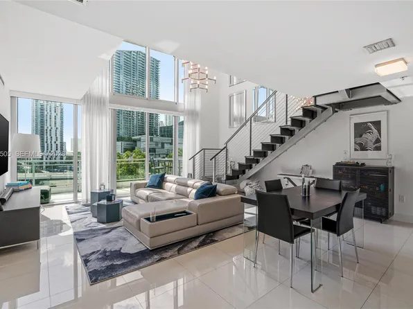 92 SW 3rd St, Miami, FL