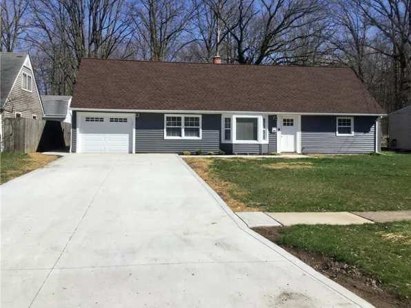 624 Irving Park Blvd, Sheffield Lake, OH 44054