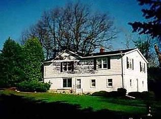 190 N Baldwin Rd, Oxford, MI 48371