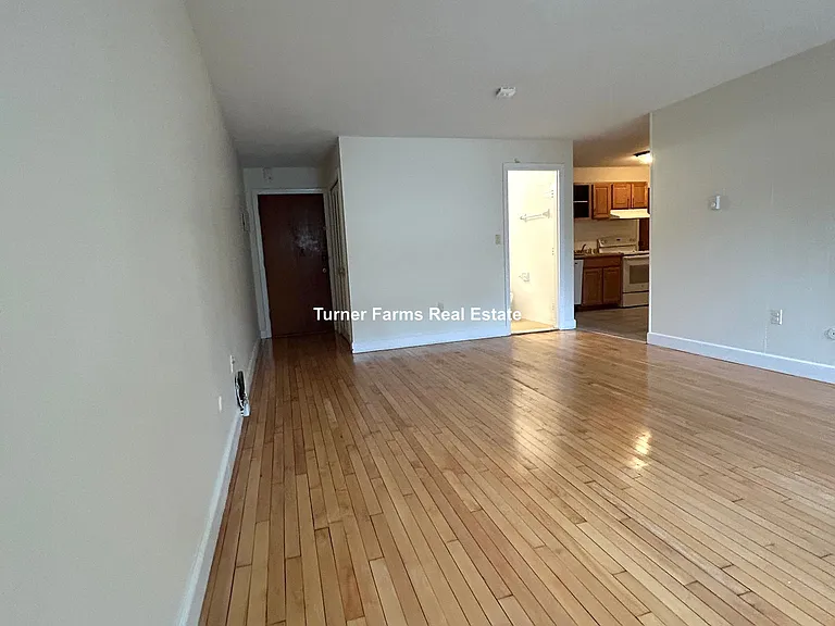 10 Armington St #4C — Photo 2