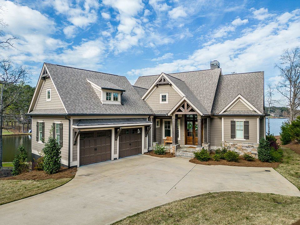 1st image of 1020 Lance Way Bay