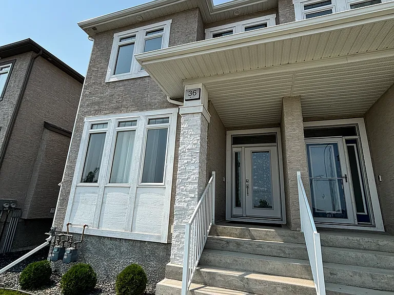 36 Castlebrook Dr — Photo 1