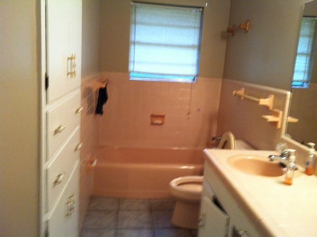 2nd image of 629 Forsythe St