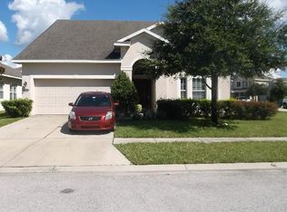 7800 Stoney Hill Dr, Zephyrhills, FL 33545