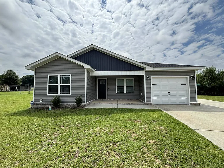 380 Joe Walding Dr — Photo 1