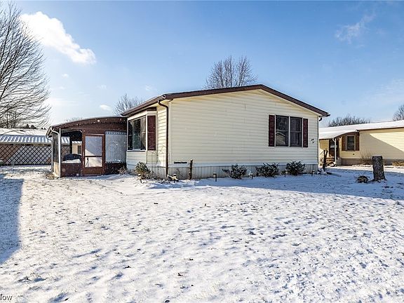 2nd image of 65 Parkway Dr