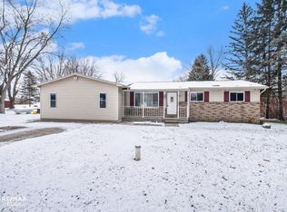 6326 E Dodge Rd, Mount Morris, MI 48458