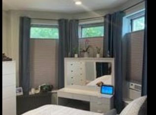 6184 Grove St FLOOR 1, Ridgewood, NY 11385