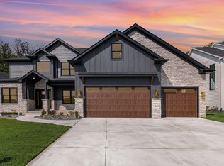 9652 Fescue Dr, Saint John, IN 46373