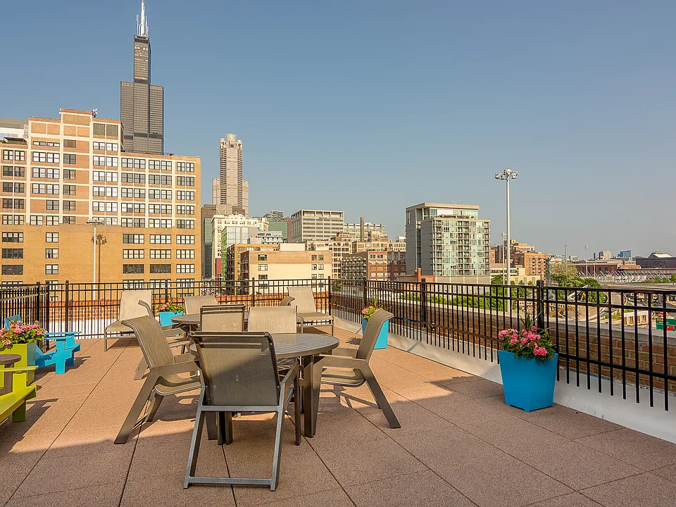 768 W. Jackson
