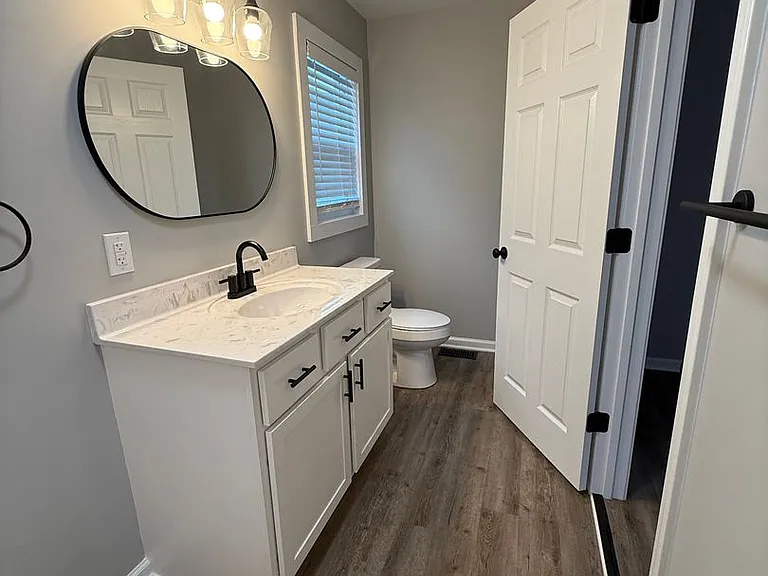 2624 Philip St — Photo 17