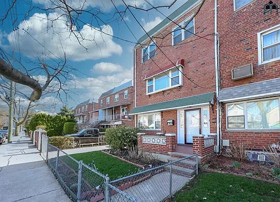 3rd image of 2024 E 54th St