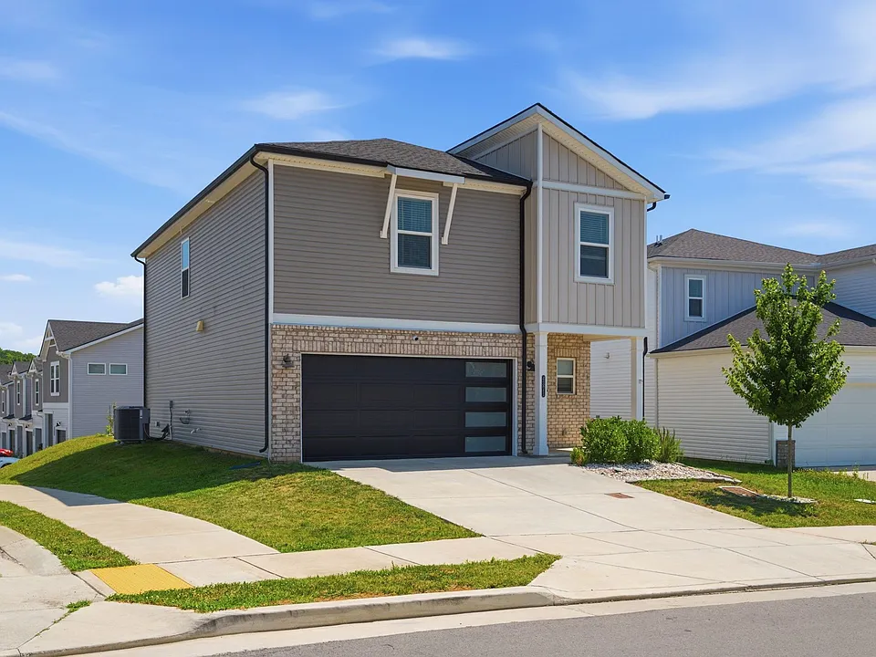 4371 Skyridge Dr