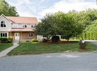 11 Blue Fox Rd, Salem, NH 03079