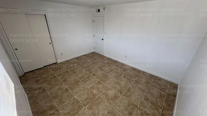 2909 S Chester Ave #16 — Photo 22