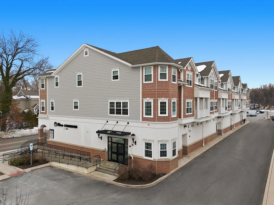 764 New Bridge Rd #2H