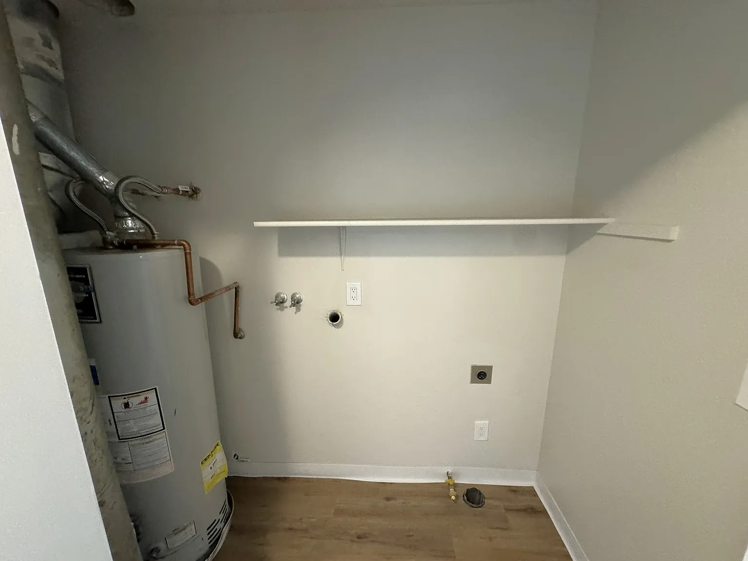 1 bed, 1050 sqft, $1,400 — Photo 3