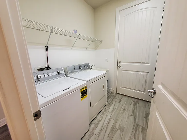 5517 Potenza Dr — Photo 11
