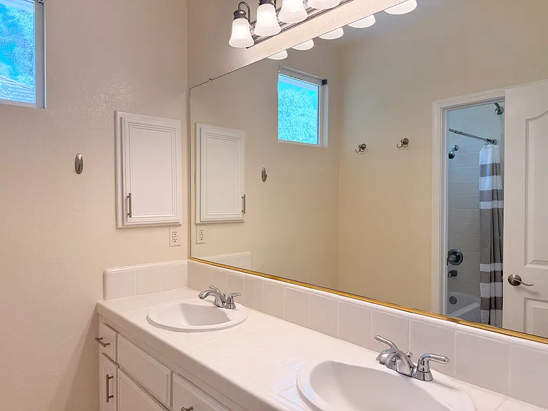 6150 Lockridge Dr — Photo 22