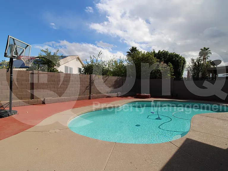 19611 N 33rd St — Photo 22