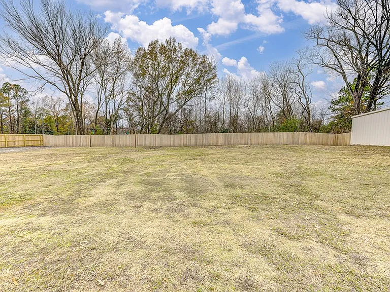 6889 Paxton Rd — Photo 24